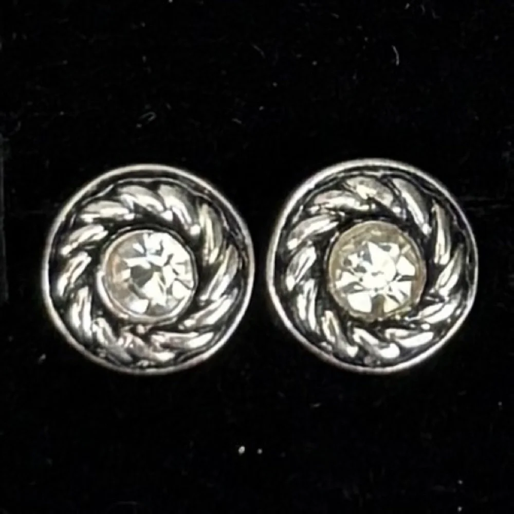 Beautiful, vintage simple, silvertone, bling etched pierced earrings